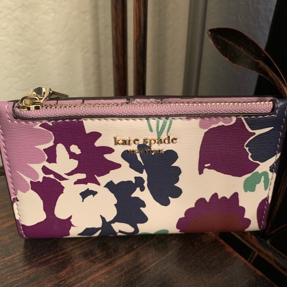 kate spade Handbags - Small slim bifold wallet Sylvia Kate spade floral